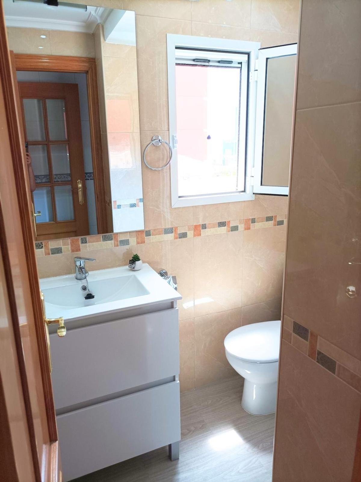 Apartment El Cabanyal 400m From The Valencia